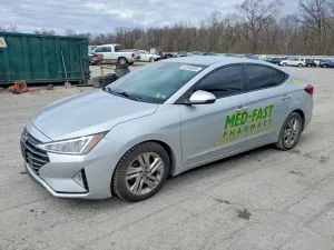 Hyundai Elantra 2.0L 4 2019
