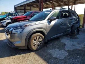 Nissan Pathfinder 3.5L 6 2024