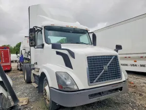 Volvo VNL 15.0L 6 2016