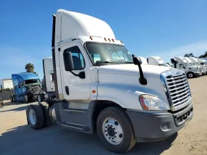 Freightliner Cascadia 12.8L 6 2016