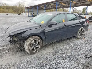 Hyundai Elantra 2.0L 4 2023