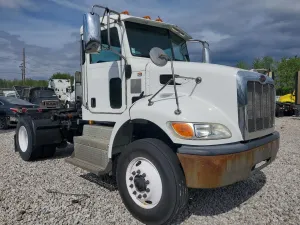 Peterbilt 330/337/348 8.9L 6 2017