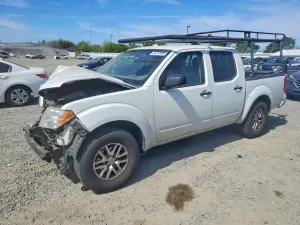 Nissan Frontier 4.0L 6 2014