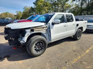 Nissan Frontier 3.8L 6 2023