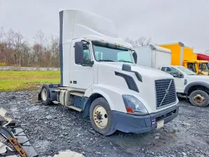 Volvo VNL 15.0L 6 2018