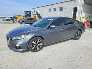 Nissan Altima 2.5L 4 2019