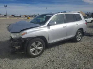 Toyota Highlander 3.5L 6 2013