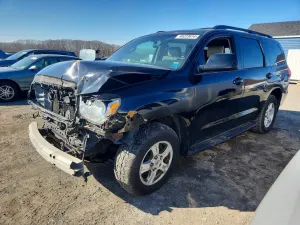 Toyota Sequoia 5.7L 8 2013