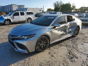Toyota Camry 2.5L 4 2022