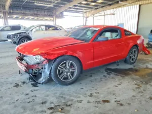 Ford Mustang 3.7L 6 2012