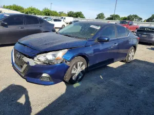 Nissan Altima 2.5L 4 2020