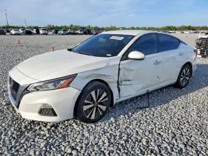 Nissan Altima 2.5L 4 2021