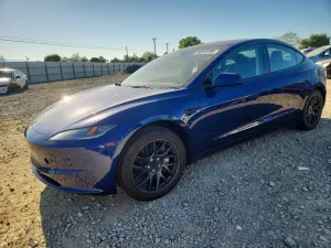 Tesla Model 3 2024