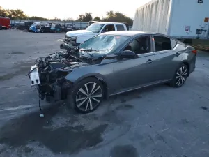 Nissan Altima 2.5L 4 2020