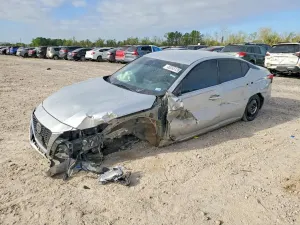 Nissan Altima 2.5L 4 2021