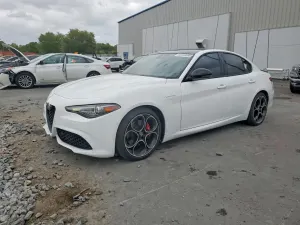 Alfa Romeo Giulia 2.0L 4 2023