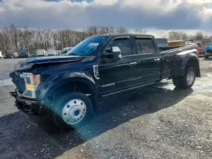 Ford F-450 6.7L 8 2021