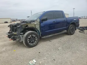 Nissan Titan SV 5.6L 8 2021