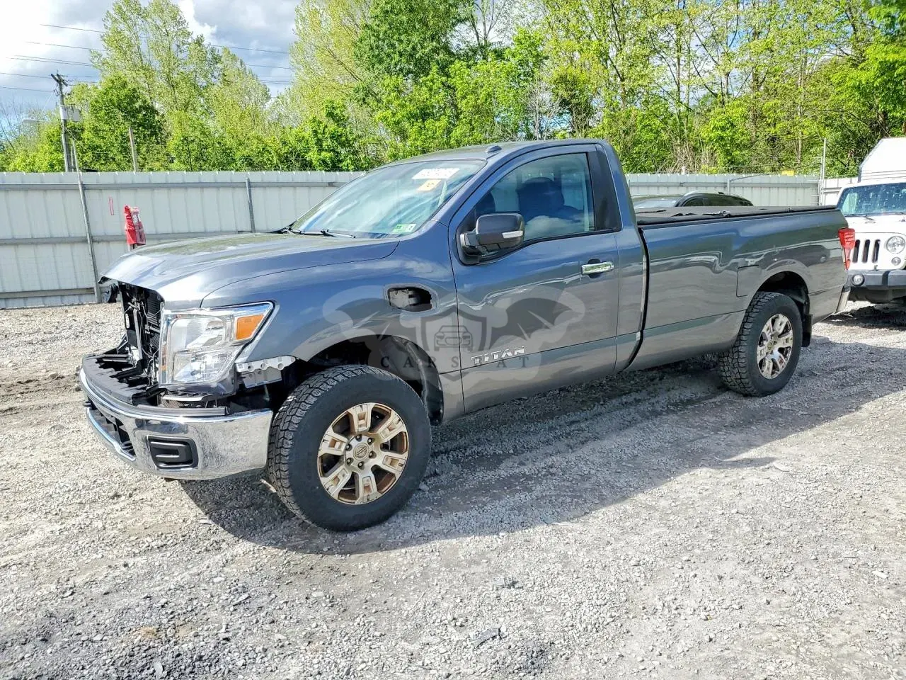 Nissan Titan 5.6L 8 2017