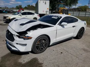 Ford Mustang 2.3L 4 2021