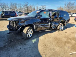 Chevrolet Suburban 5.3L 8 2015