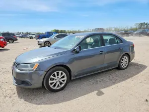 Volkswagen Jetta 1.8L 4 2014