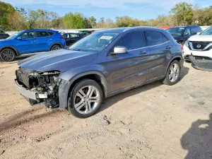 Mercedes-Benz GLA 2.0L 4 2015