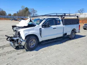 Ford F-250 6.8L 8 2024