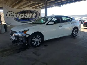 Nissan Altima 2.5L 4 2020