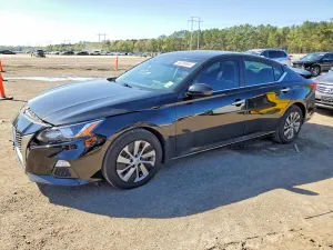 Nissan Altima 2.5L 4 2020