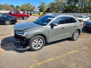 Audi Q3 2.0L 4 2023