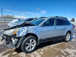 Subaru Outback 2.5L 4 2013