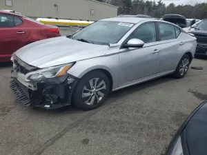 Nissan Altima 2.5L 4 2019
