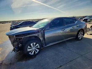 Nissan Altima 2.5L 4 2021