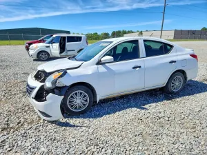 Nissan Versa 1.6L 4 2016