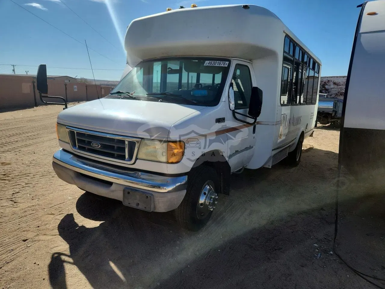 Ford E-450 6.8L 10 2003