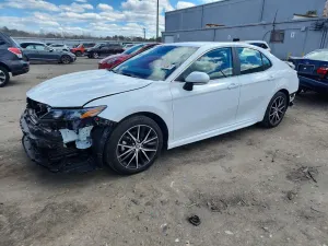 Toyota Camry 2.5L 4 2024