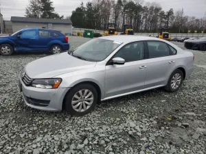 Volkswagen Passat 1.8L 4 2014