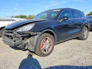 Porsche Cayenne 4.8L 8 2012