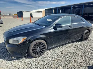 Mercedes-Benz CLA 2.0L 4 2015