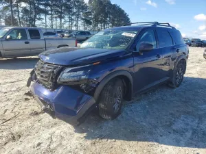 Nissan Pathfinder 3.5L 6 2025