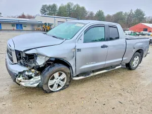 Toyota Tundra 4.6L 8 2010