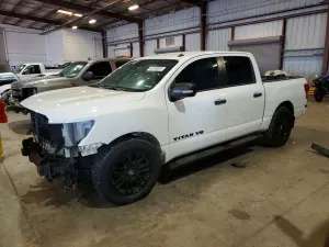 Nissan Titan 5.6L 8 2019
