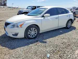 Nissan Altima 2.5L 4 2015