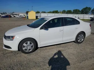 Volkswagen Jetta 2.0L 4 2014