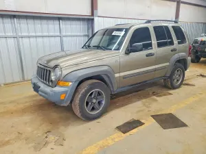 Jeep Liberty 2.8L 4 2006