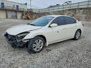 Nissan Altima 2.5L 4 2012