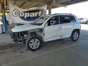 Volkswagen Tiguan 2.0L 4 2017