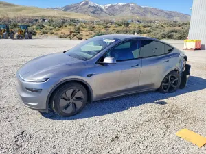 Tesla Model Y 2026