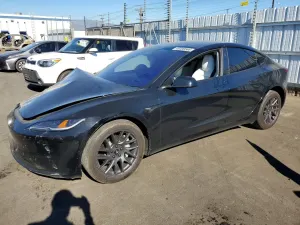 Tesla Model 3 2025